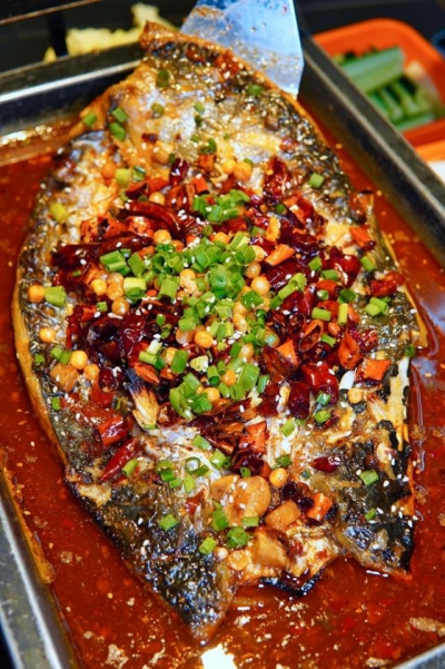 成都哪里可以學(xué)烤魚技術(shù)？四川烤魚培訓(xùn)班